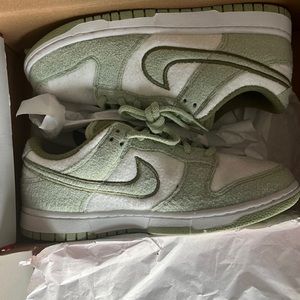 Womens Nike Dunk Low Se Cc. Size 8 W